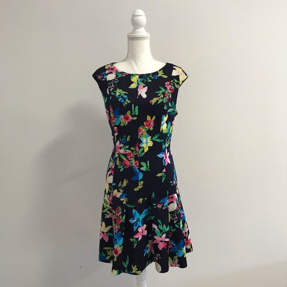 Chaps Dresses & Skirts - CHAPS floral print dress fit and flare size 16